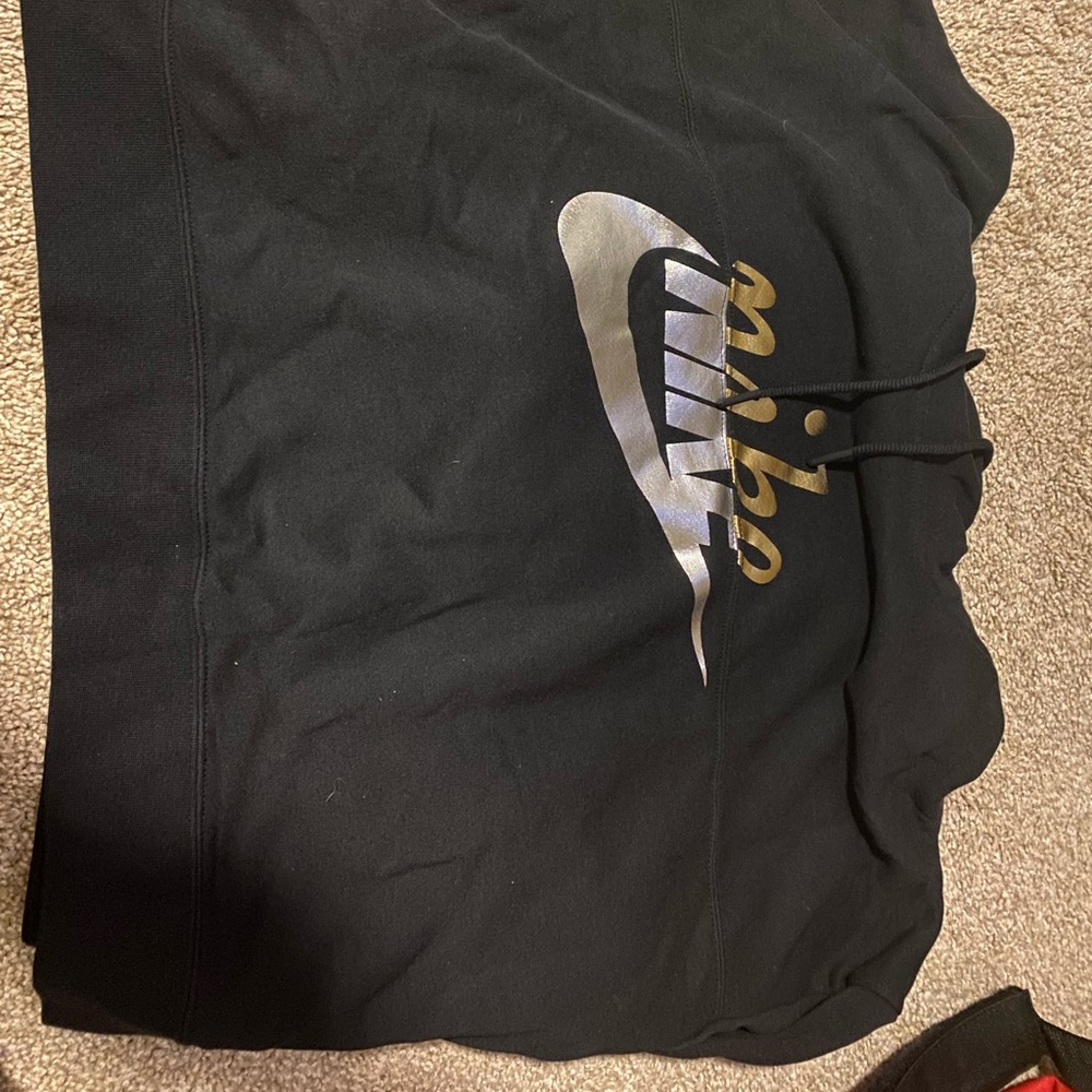 Nike cropped hoodie